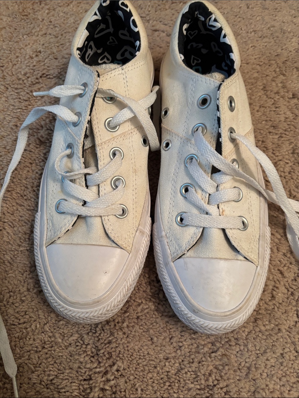 Converse Kids White Canvas Lace-Up Sneakers with Heart Lining